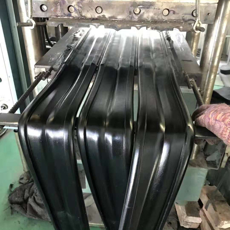 桥梁伸缩缝橡胶条 公路高架伸缩缝止水条80 90型密封条