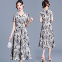 时尚优雅印花洋气连衣裙女夏季2024年新款韩版修身气质通勤裙子