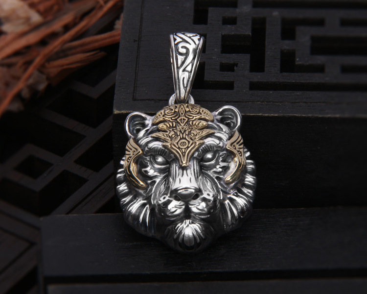 梵银银饰男士925纯银生肖虎吊坠虎头属相项链男小众设计配饰潮搭