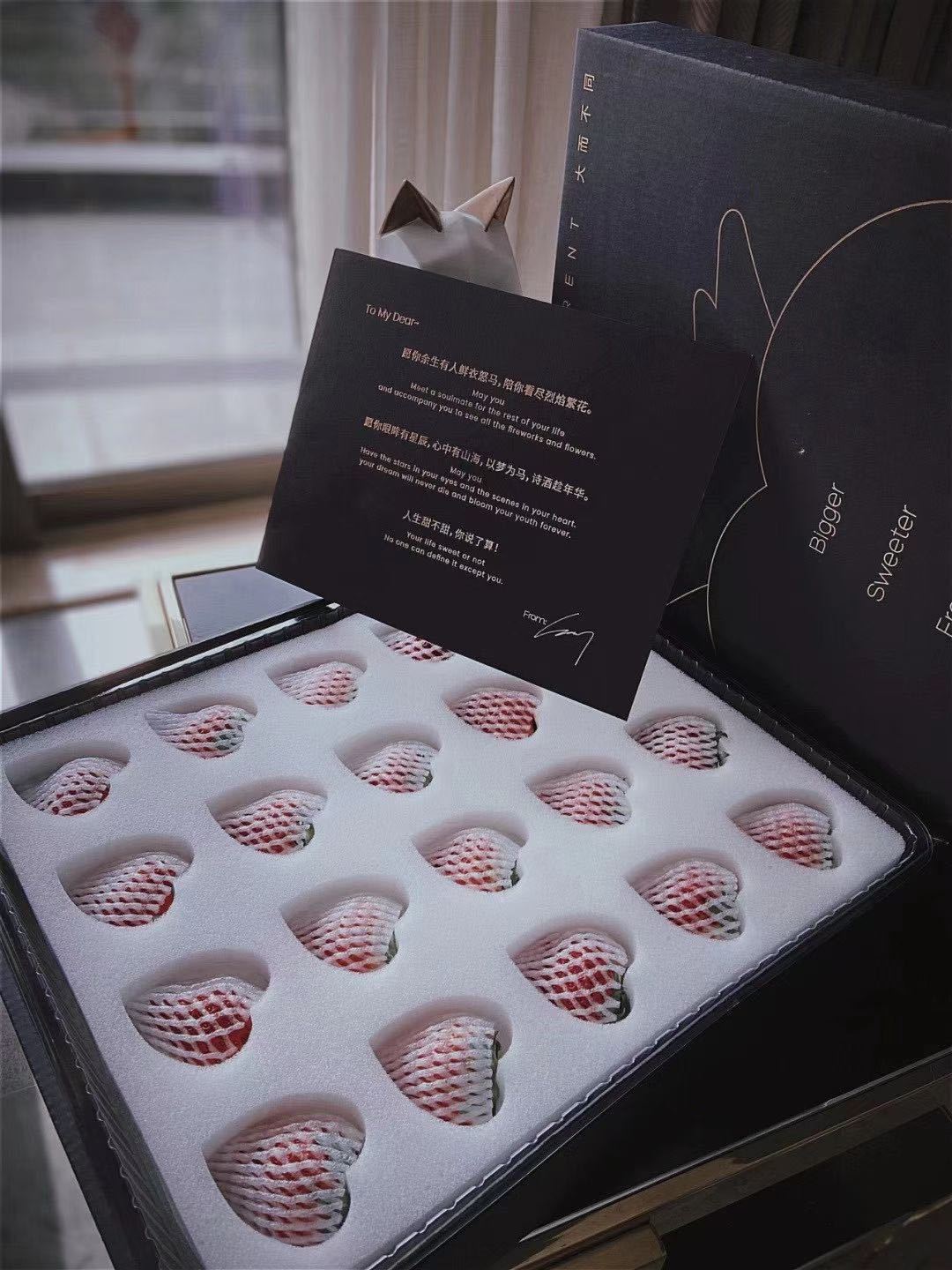 厂家供应白色黑色66枚54枚草莓包装海绵/泡沫草莓包装海绵