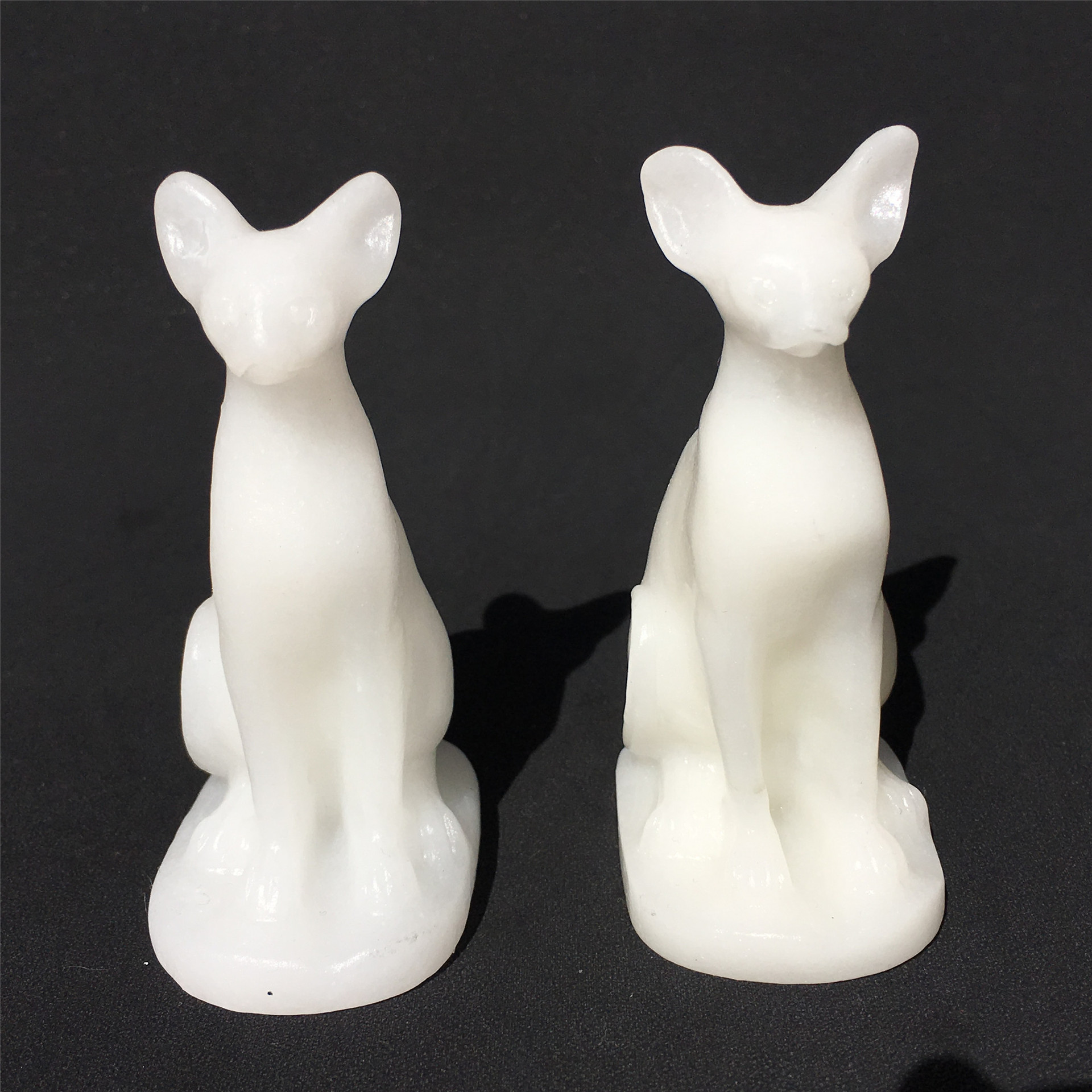 批发天然水晶玉石雕刻猫 7.5cm白玉无毛猫家居装饰礼物小摆件