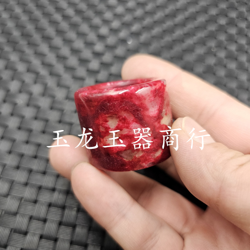 仿古岫玉扳指鸡血红玉石扳指加宽加大号玉扳指男女同款手饰指环