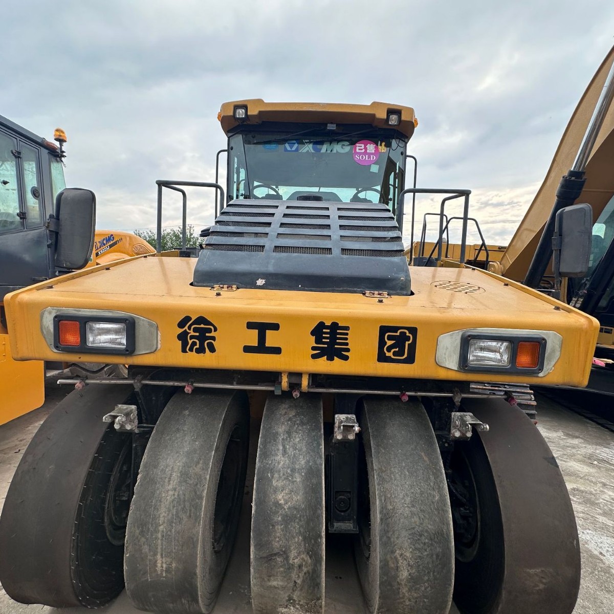 出售徐工二手胶轮压路机 26吨30吨二手轮胎压路机