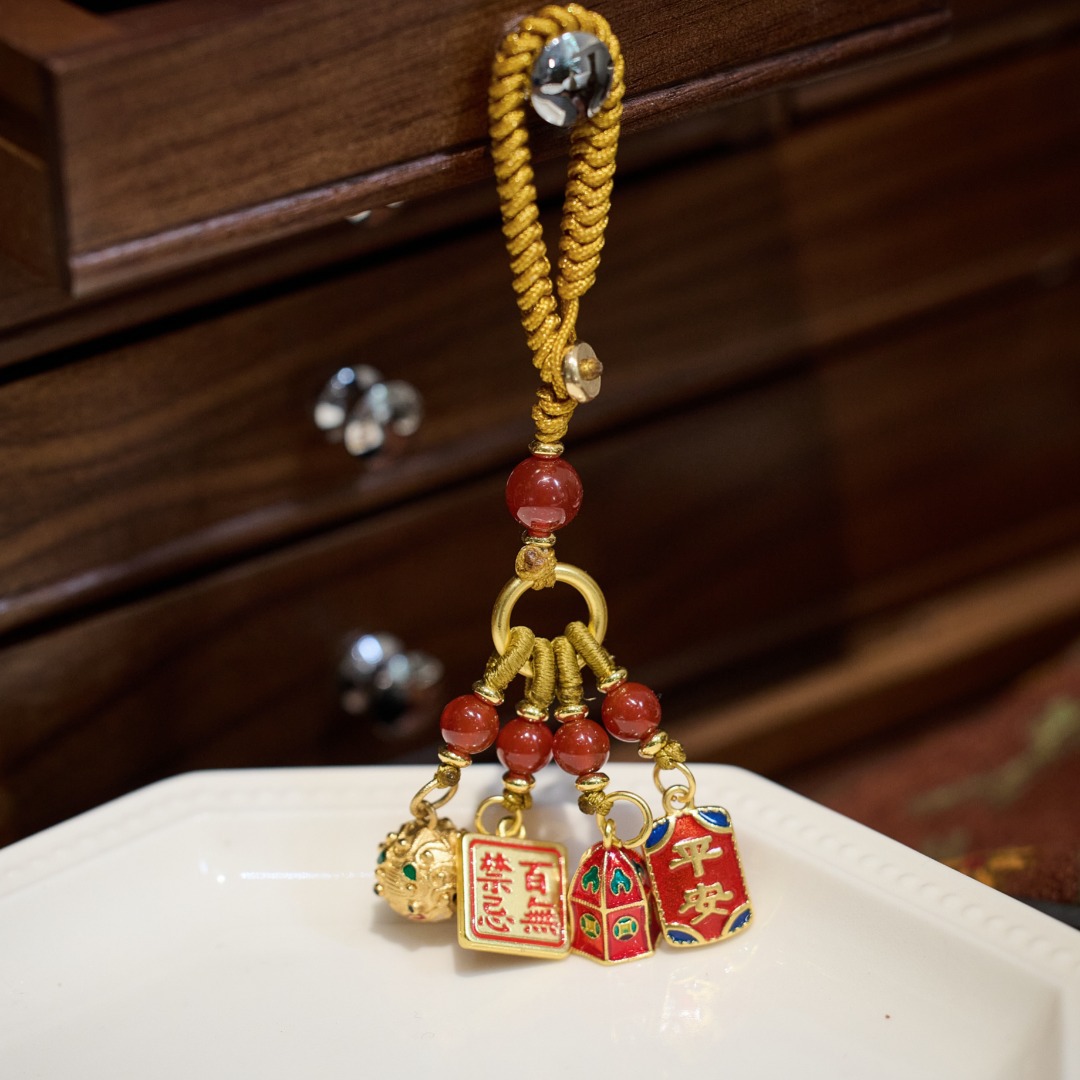 Chinese Retro Enamel Color God of Wealth Brass Key Buckle Ancient Law Alluvial Gold Birth Year Handmade Ornaments Small Gift Wholesale