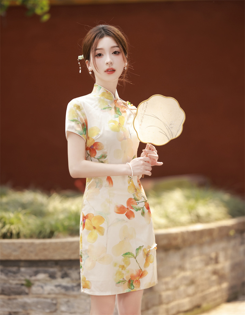 短款日常年轻款改良新式旗袍新款2023少女短裙复古修身平时可穿夏