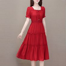 红色裙子2024年新款收腰大码蛋糕裙中长款方领短袖纯色棉麻连衣裙
