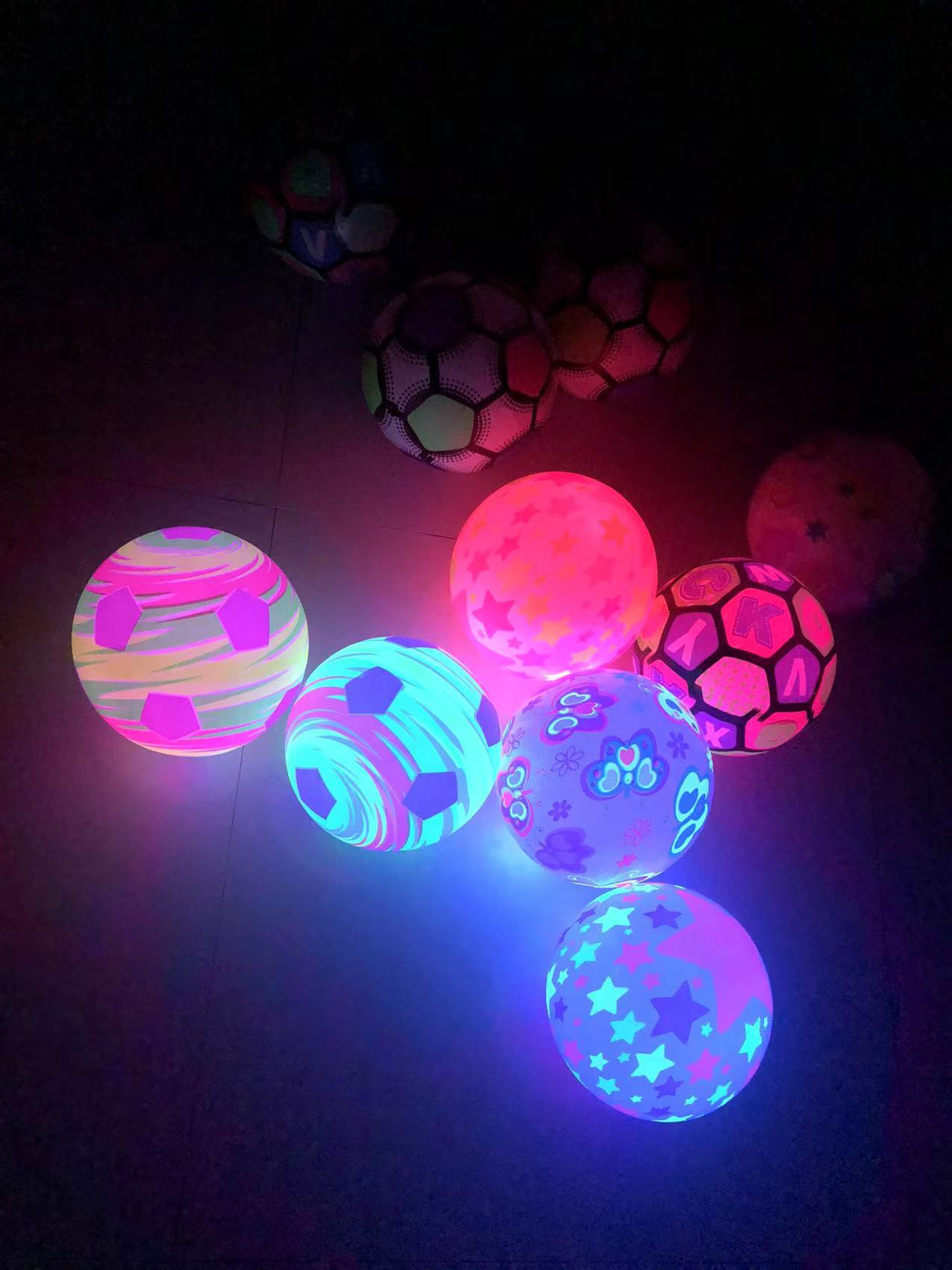 New Flash Football Luminous Basketball Luminous Pat Ball Inflatable Fluorescent Ball Children's Toy