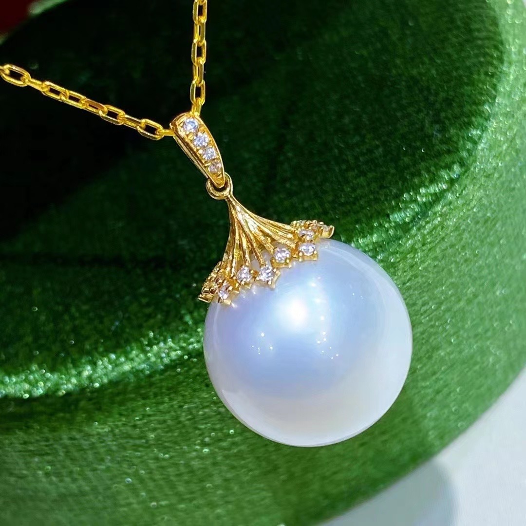 南洋白珍珠项链