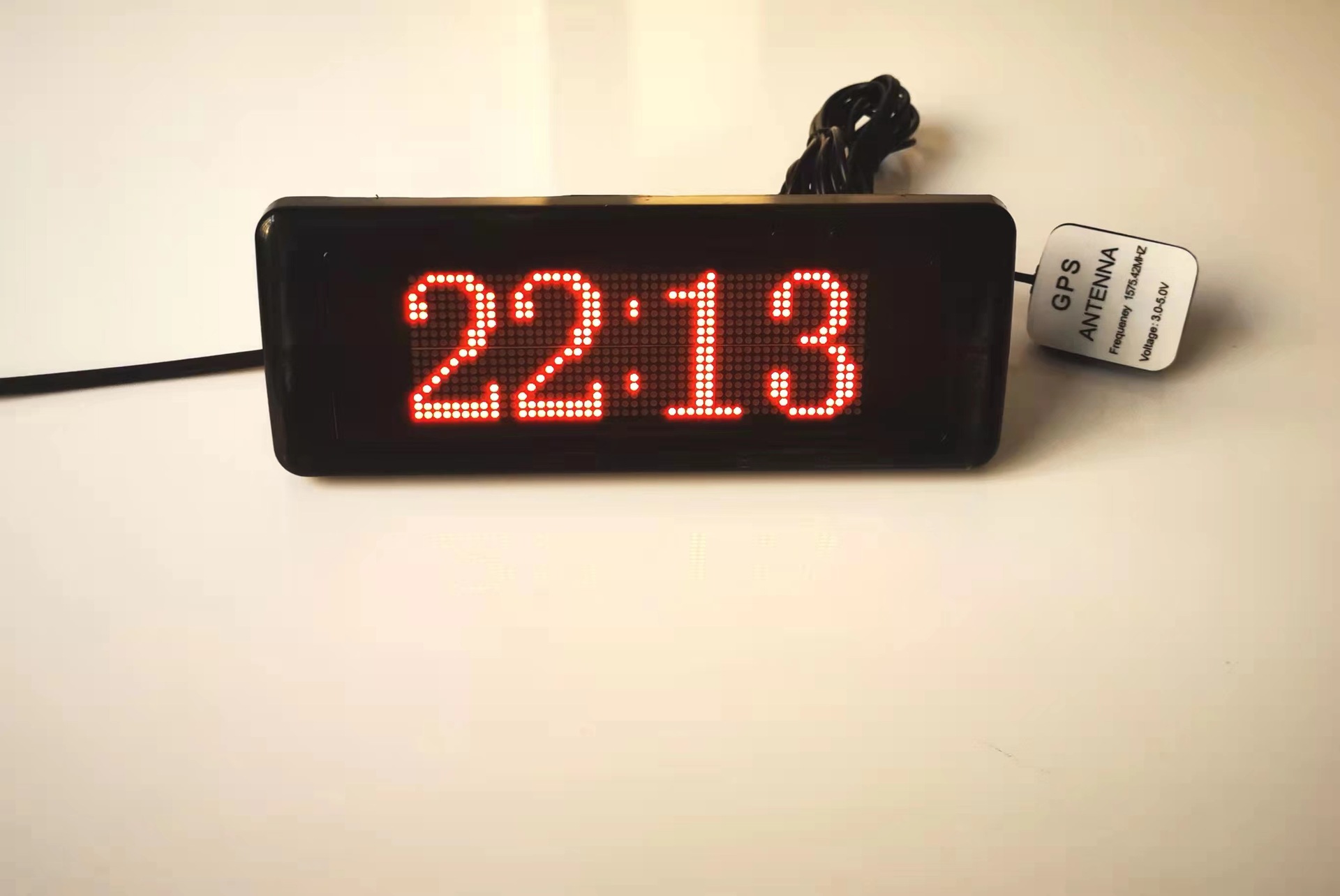 gps车载车速器,客车多功能电子钟,车载显示器