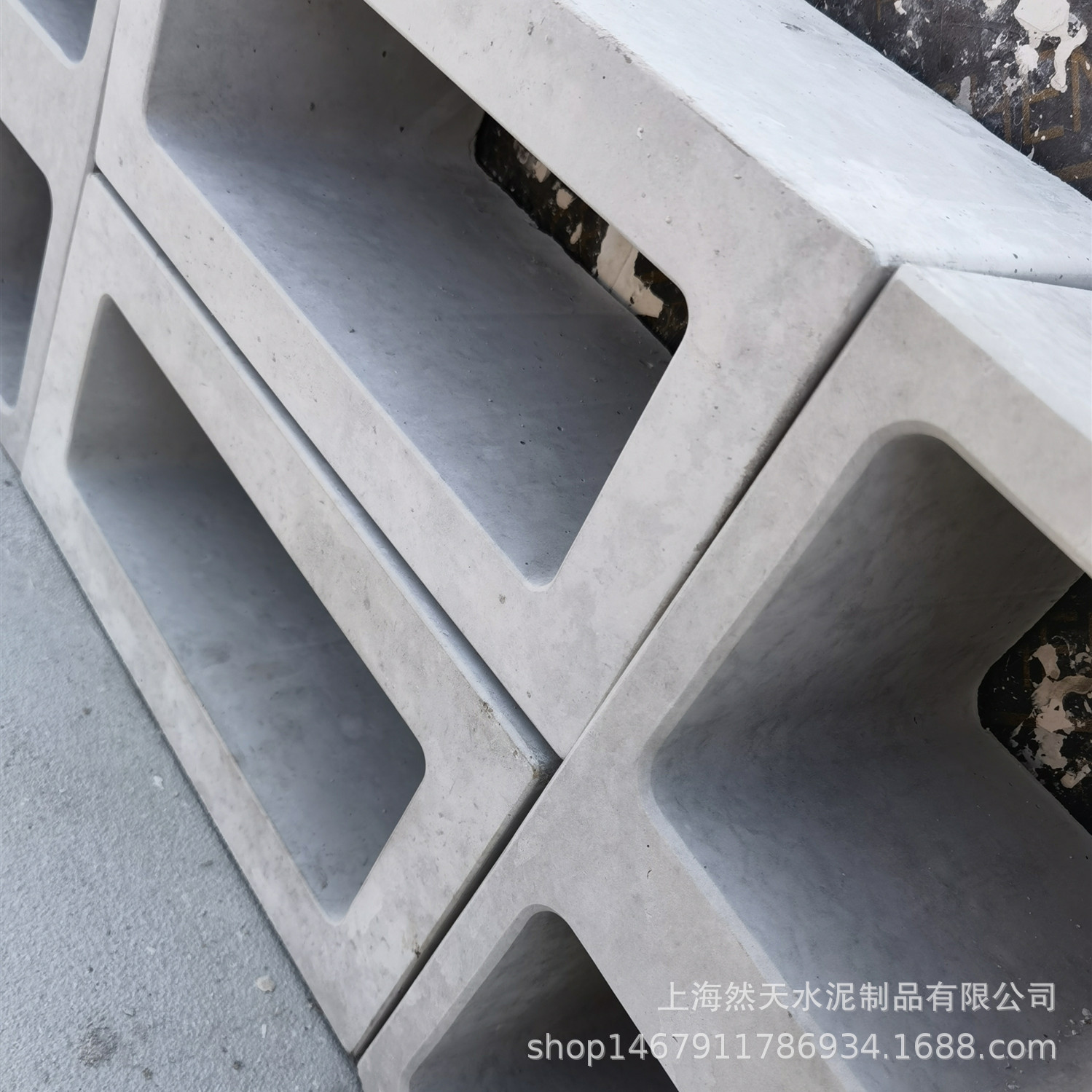 通孔水泥空心砖清水混凝土双孔装饰砌块背景墙隔断墙造景光面