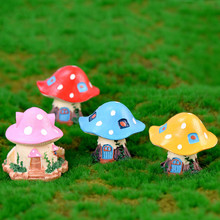 蘑菇房子微景观摆件树脂工艺品别墅房子情侣娃娃童话梦境装饰配件
