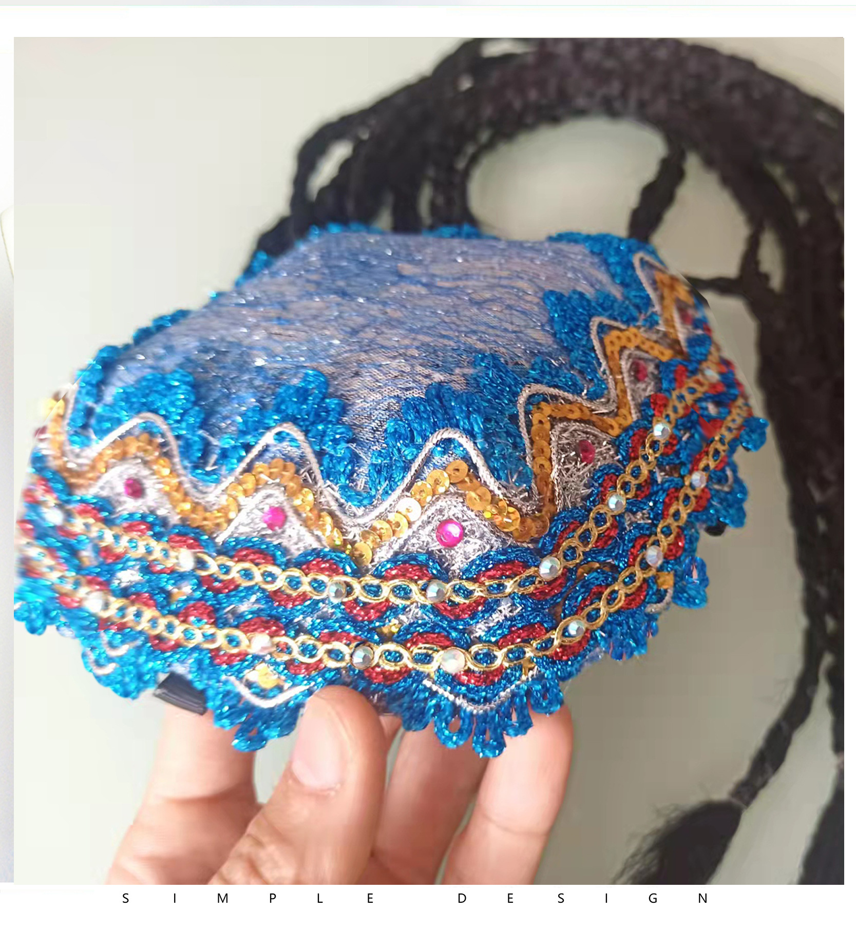 新疆舞女式帽子新疆特色新款维族民族风女士舞蹈表演头饰演出