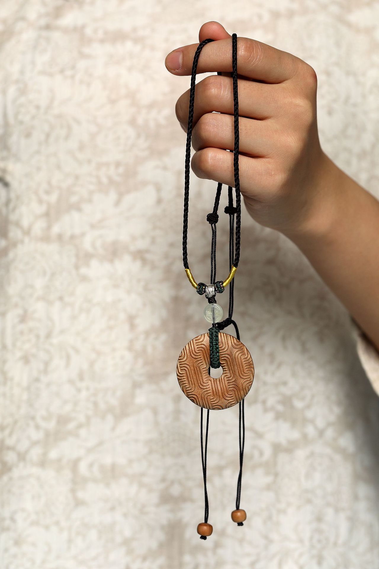 大德 印度老山檀香【回纹平安扣】吊坠 挂链 精工木质工艺品