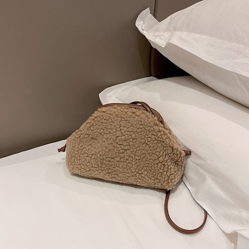 2024新款羊羔毛毛绒包包时尚单肩 斜挎 手拿夹子女包-阿里巴巴