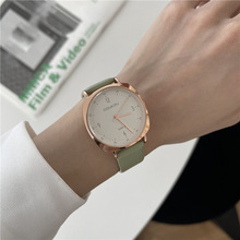 2021年新款女表休闲皮带女士手表时尚方形数字绿色手表女士石英表