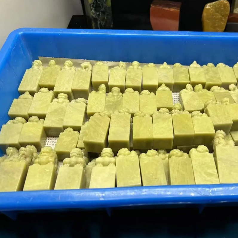 一组1方批青田石封门青兽钮印章无钉裂印面2-2.5高5-8.