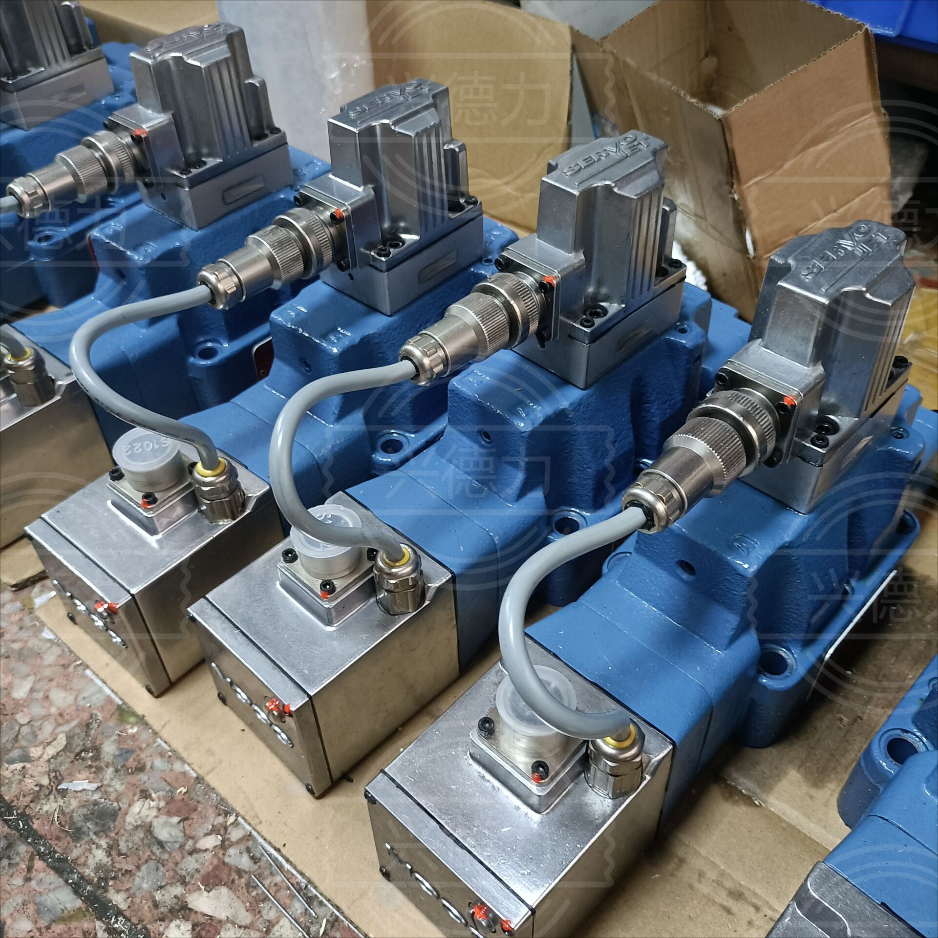 0成交0个同款3moog伺服阀j761-004ag76