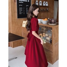 茶歇法式红色方领连衣裙女夏季2023新款高级感收腰显瘦绝美长裙子