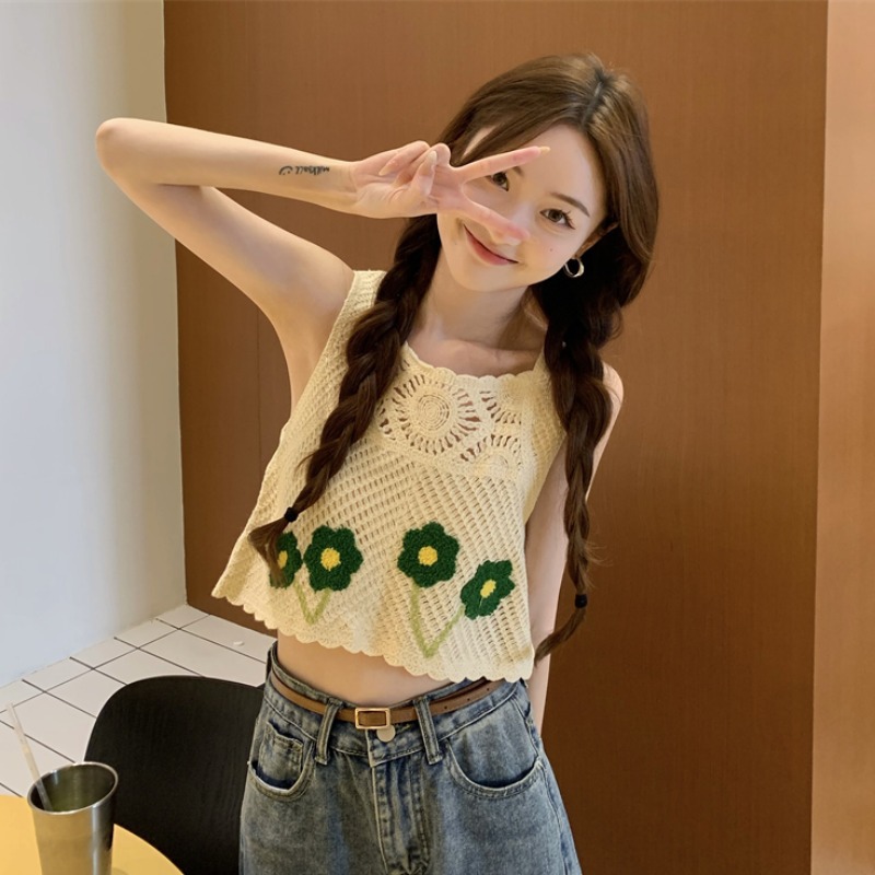 法式别致甜辣小背心女款夏外穿薄款镂空波西米亚短款吊带上衣罩衫