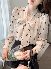 蝴蝶结系带领长袖衬衫女装春季2023年新款设计感印花珍珠扣衬衣服