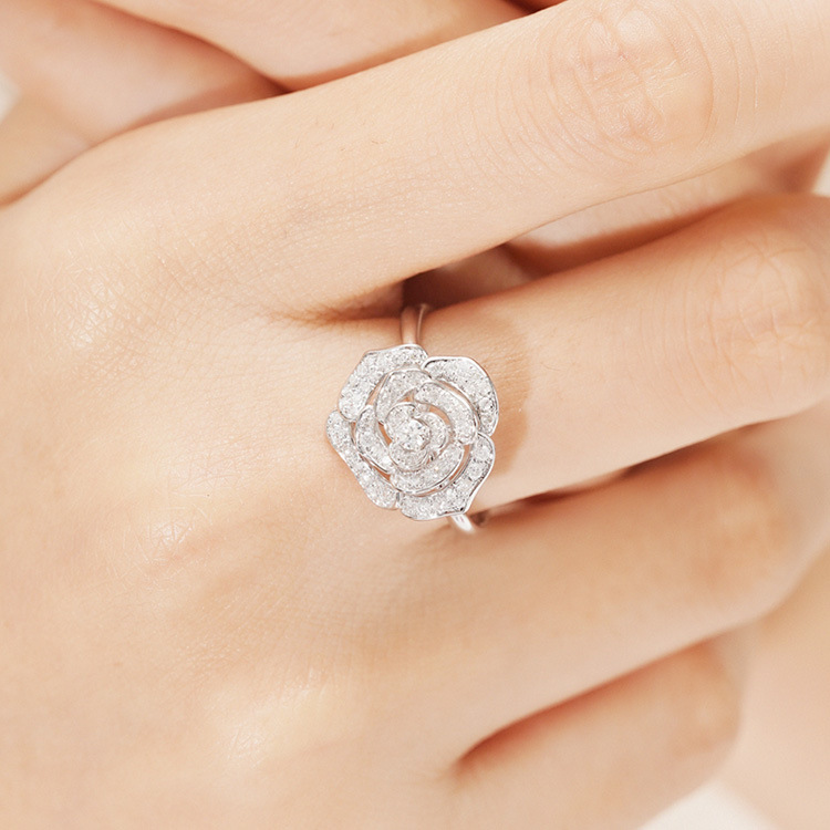 工厂直销 18k白金玫瑰山茶花钻石戒指 天然真金真钻大气女戒 送礼