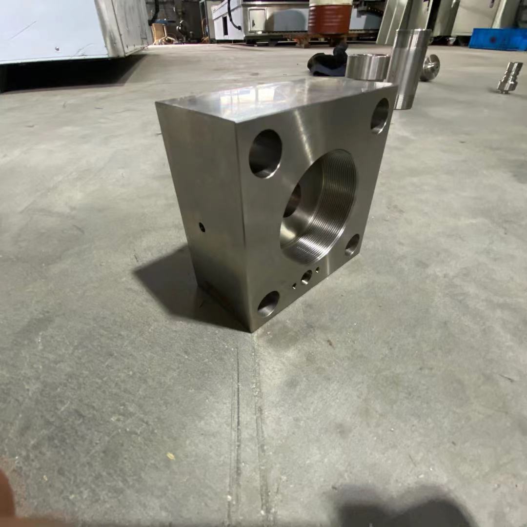 水刀配件油缸端盖 低压油缸方形端盖