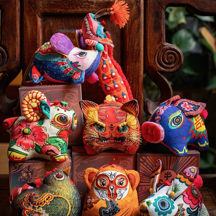 王的手创 十二生肖纯手工刺绣香囊香包玩偶车用挂件随身干花盲盒