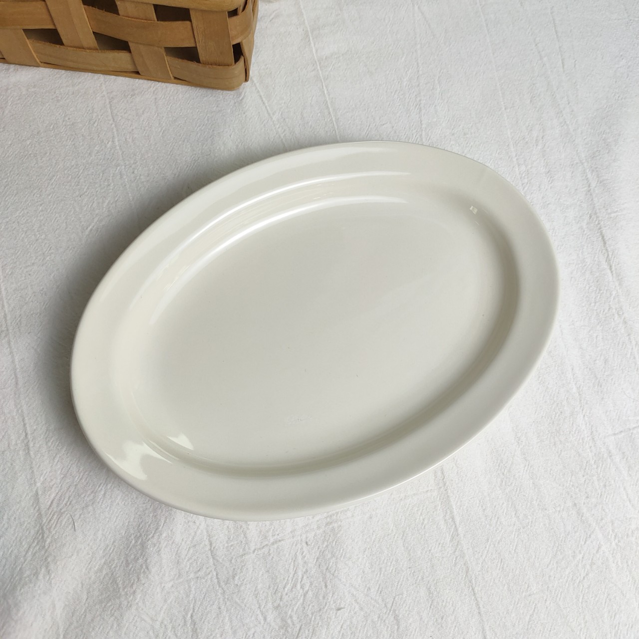 库存陶瓷蒸鱼盘子蛋椭圆形 餐厅火锅烧烤店凉菜肉盘 茶盘 肠粉盘