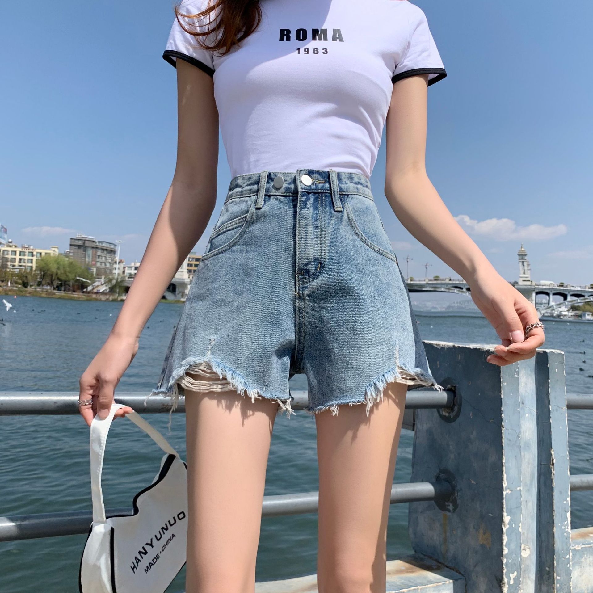 毛边个性牛仔短裤