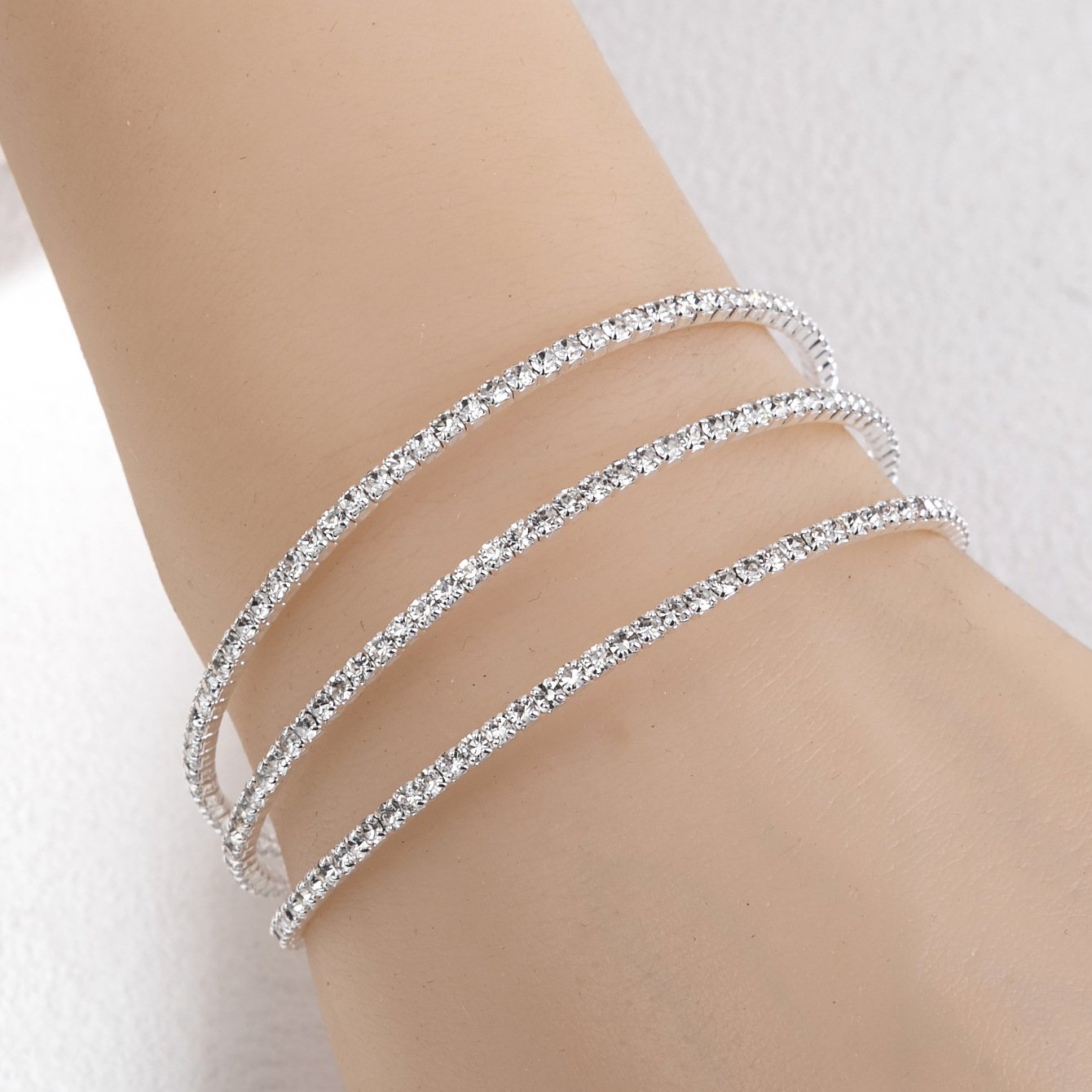 Ins Style 3 Rows Elastic Steel Wire Rhinestone Open-Ended Bracelet Europe and America Cross Border Simple Multi-Layer Claw Chain Light Luxury Women's Bracelet