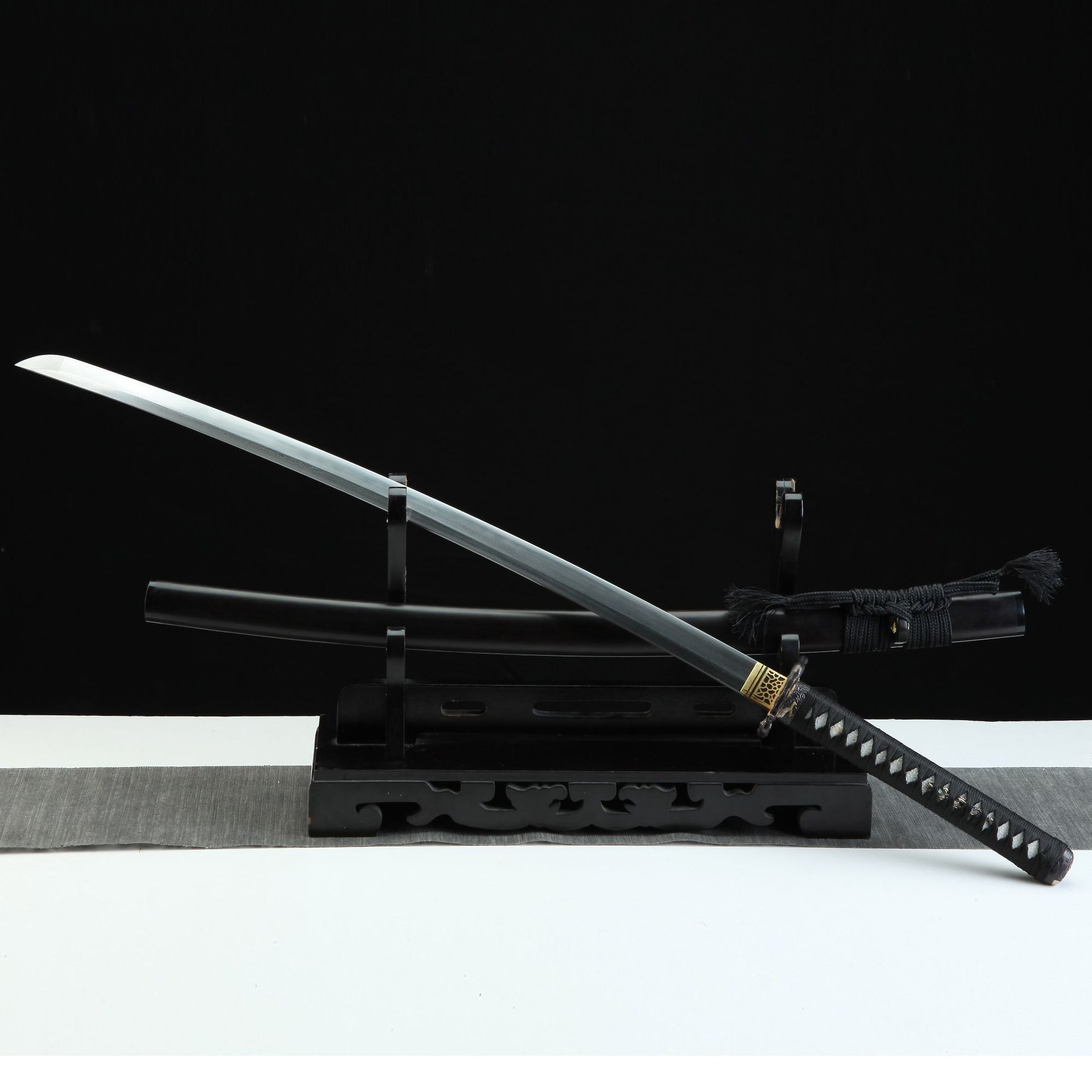 龙泉市刀剑花纹钢烧刃日本剑指挥刀防身硬剑影视工艺冷兵器未开刃