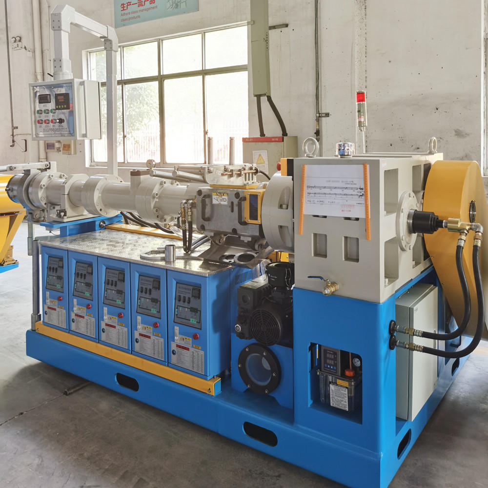 90橡胶挤出机 冷喂料挤出机 胶管挤出机