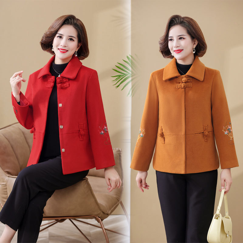 妈妈秋装短款洋气毛呢外套新款中年女秋冬装呢子上衣老年人外衣薄