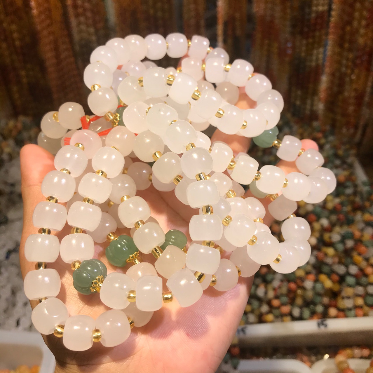 新疆羊脂白手链天然白玉金丝玉单圈手链金丝玉手链手串工艺品批发