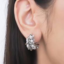 新款饰品法式复古水钻珍珠花朵耳环设计感小众高级感耳饰