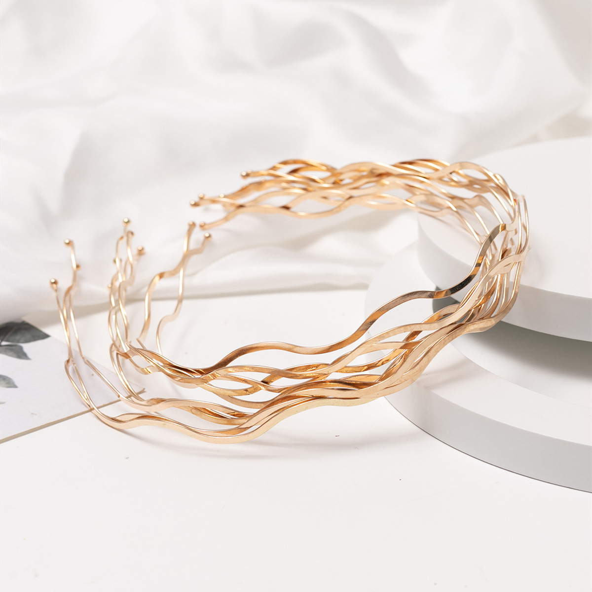 Japanese and Korean Fashion simple and Ultra-Fine Gold Wave Women‘s Headband Practical Bangs Hair Pressing Styling Headband for Going out