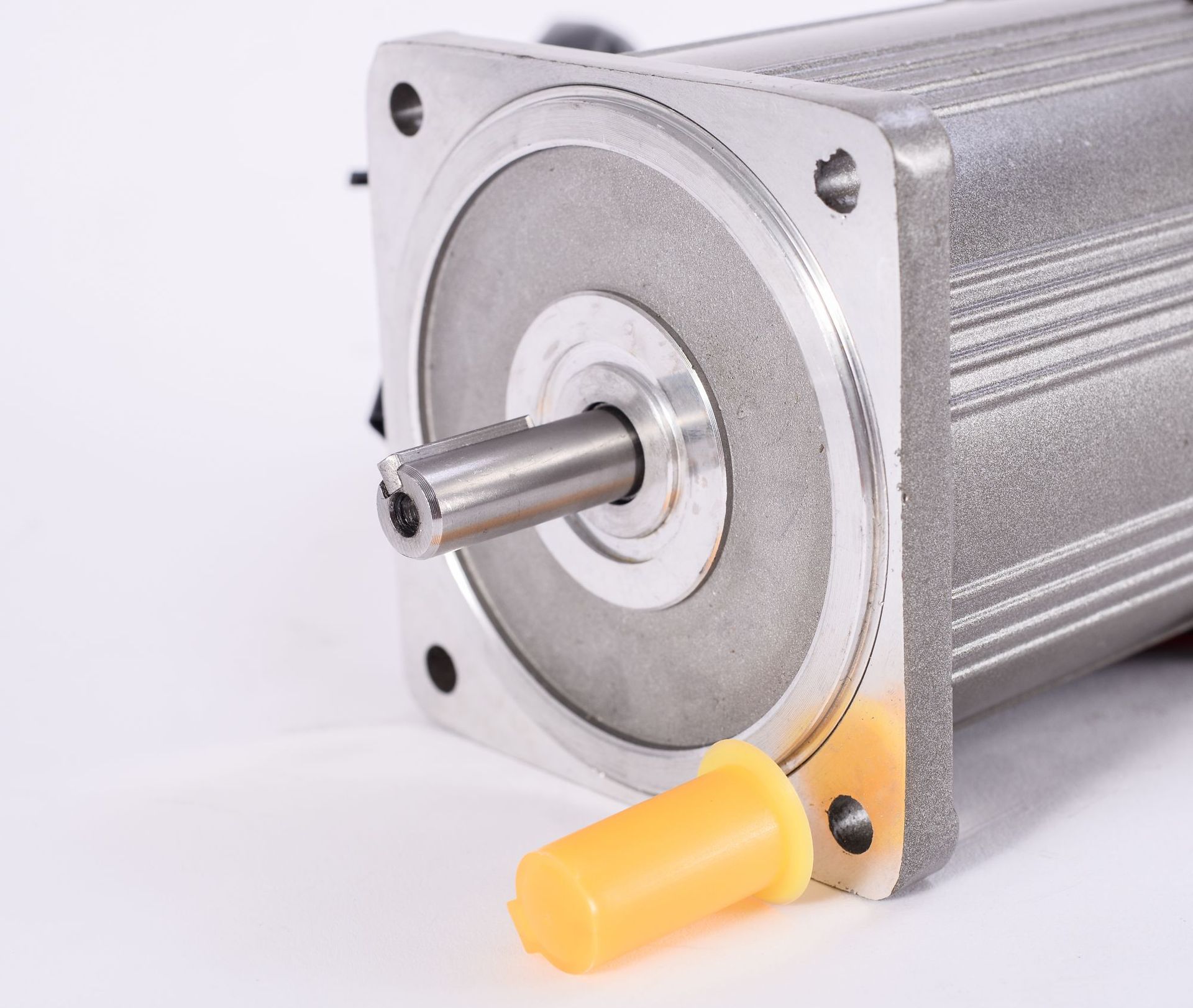 永传光轴调速电机交流220v电机1350转小型三相电机正反转变频马达