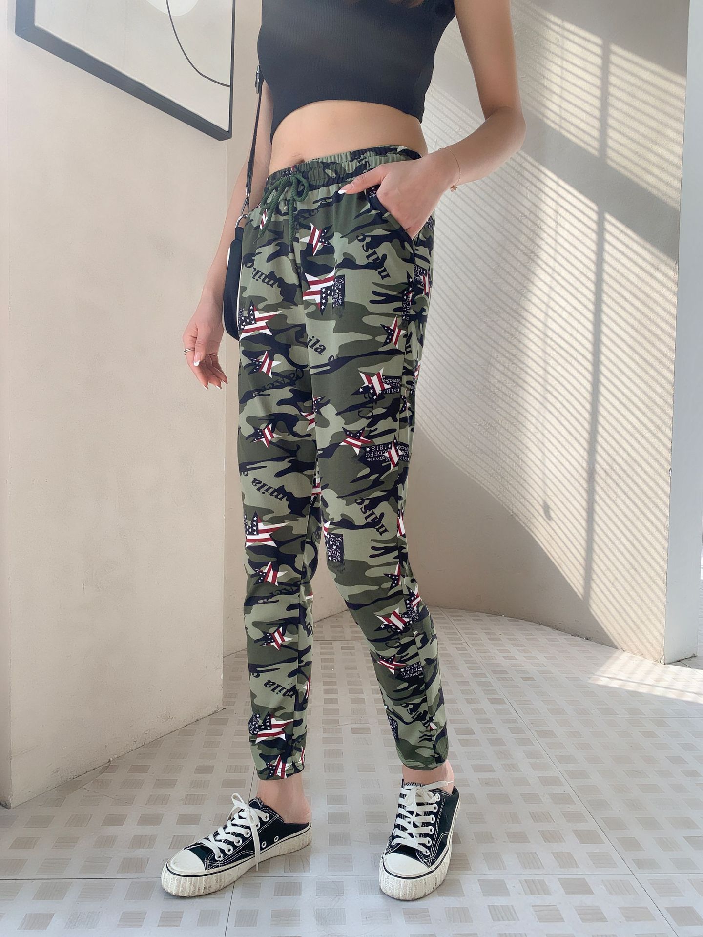 春秋季迷彩女工装裤女裤宽松大码长裤高腰弹力中厚款女休闲裤批发