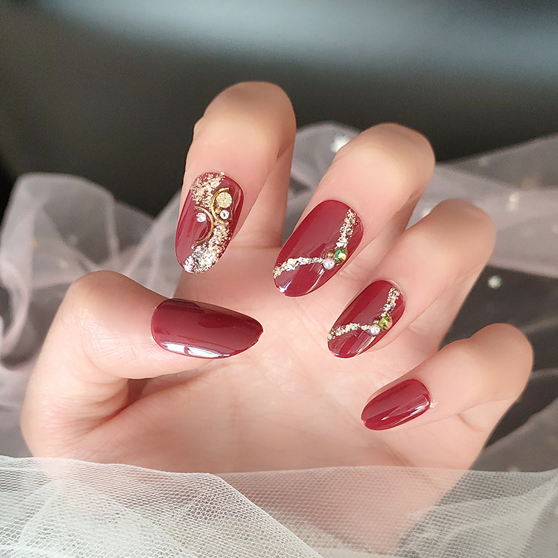 厂家批发定制欧美新款沙龙甲片24片酒红3d镶钻手指甲成品贴片椭圆