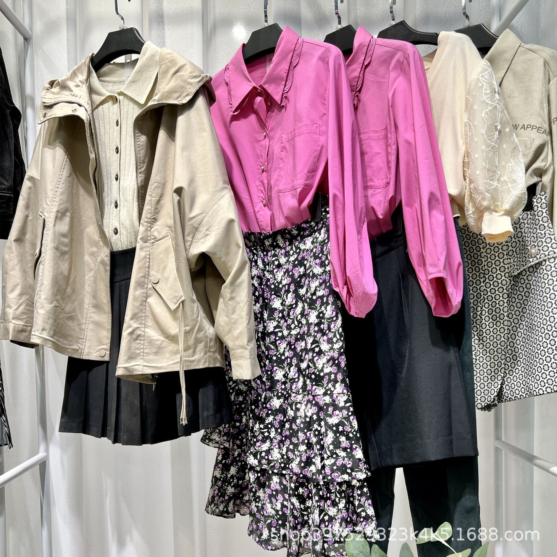 迪凯2022秋冬品牌折扣女装派克服 专柜撤柜尾货货源直播实体走份