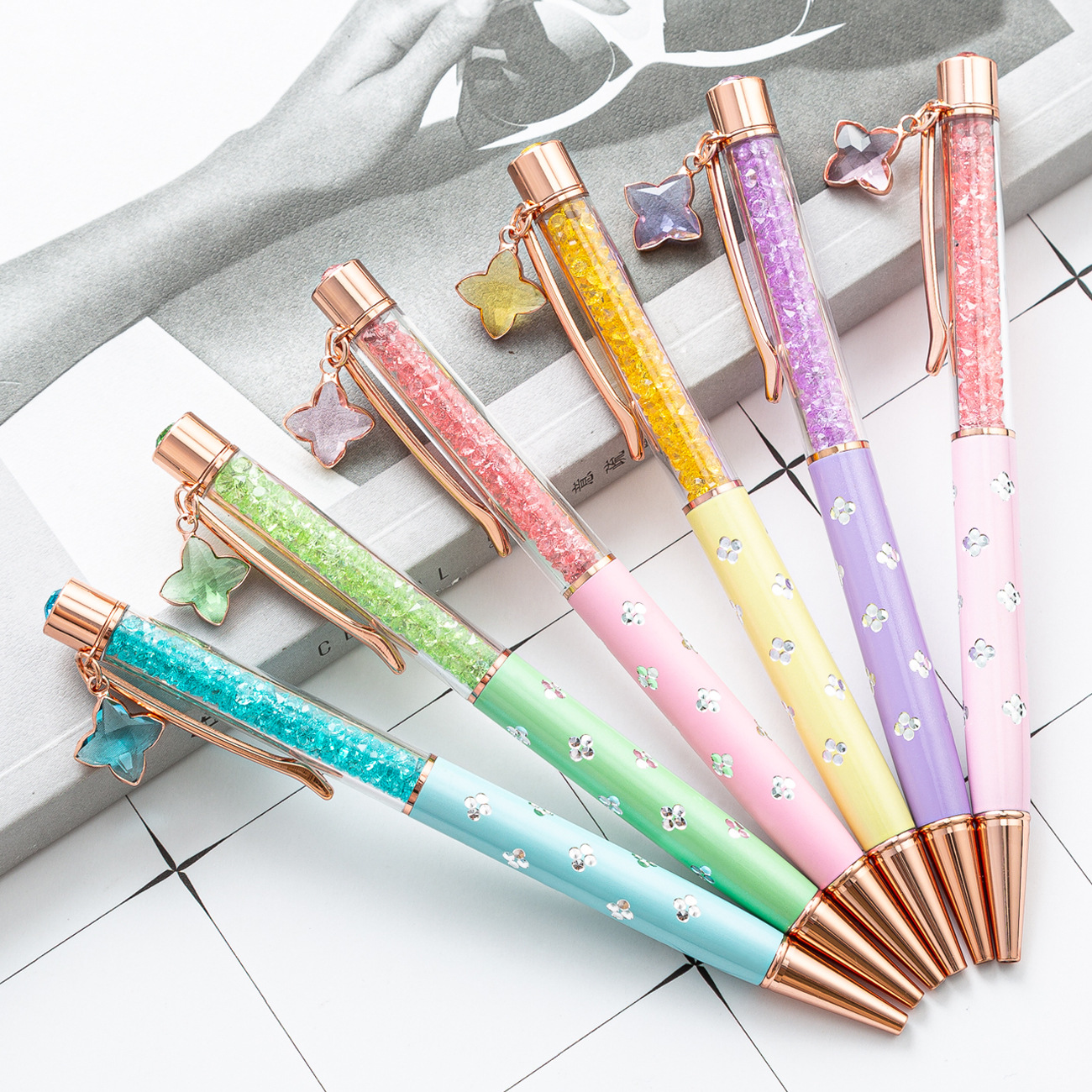 四叶草水晶笔现货批发新款四叶草吊坠水晶笔可印刷logo创意圆珠笔