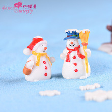 苔藓微景观摆件 提篮情侣玩雪人配件 圣诞扫雪造景布景摆件玩偶
