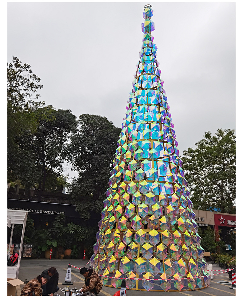 亚克力工程定制厂家户外幻彩圣诞树工程可带灯亚克力板项目定做