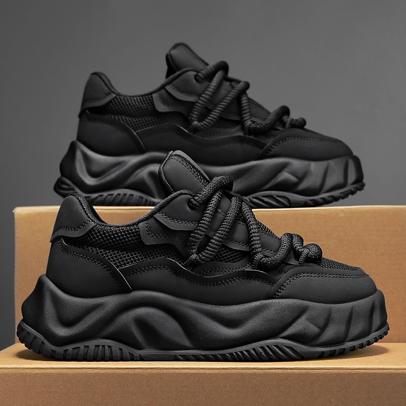 网红爆款男鞋冬季潮流百搭休闲黑色面包板鞋厚底增高