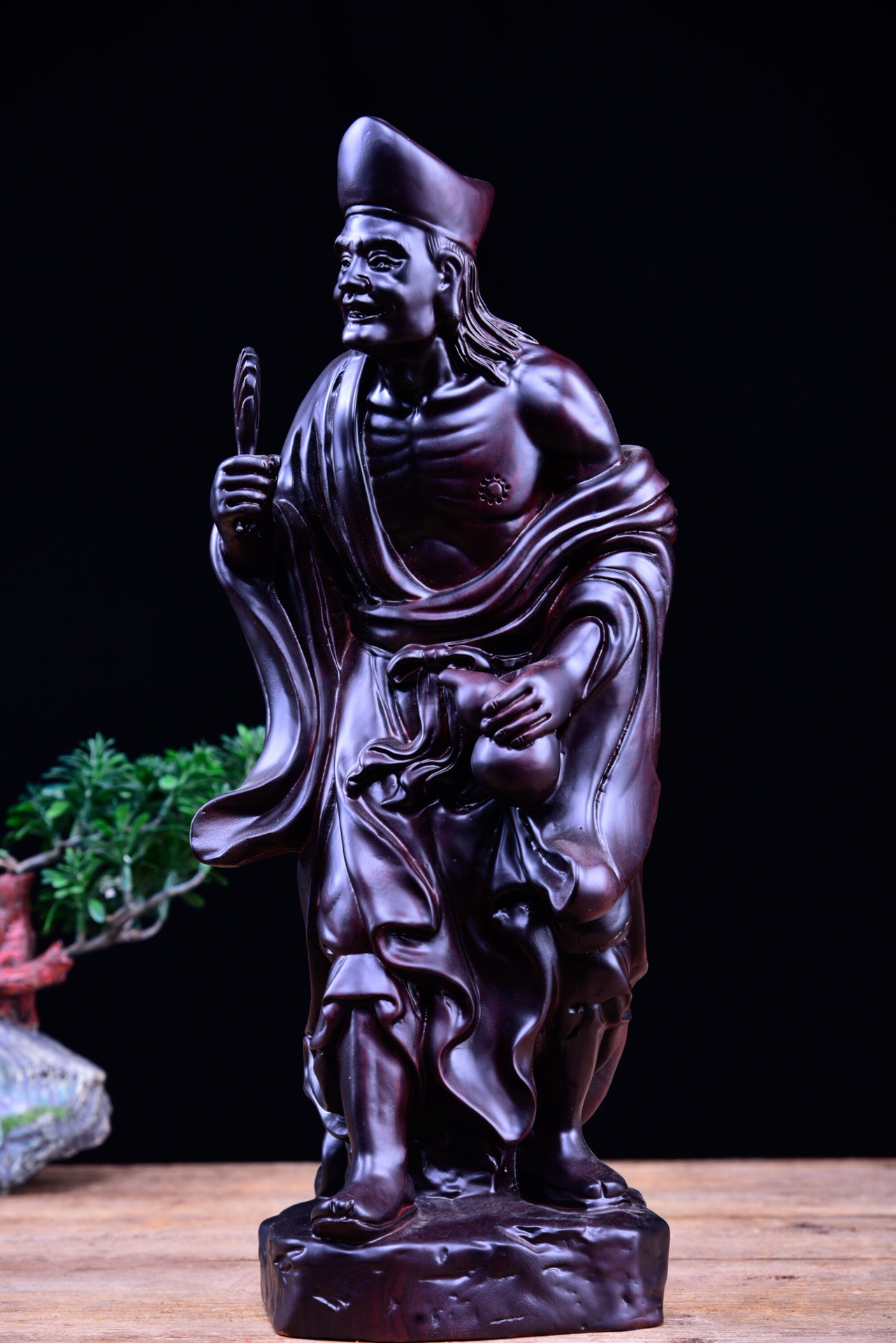 厂家批发黑檀木雕济世活佛摆件济公佛像红木工艺品家居装饰品摆件