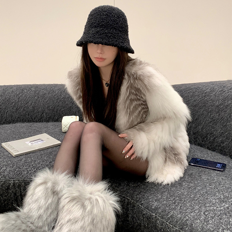 titi小姐姐【雪野一梦】芬兰蓝霜白狐狸毛洋气减龄冬