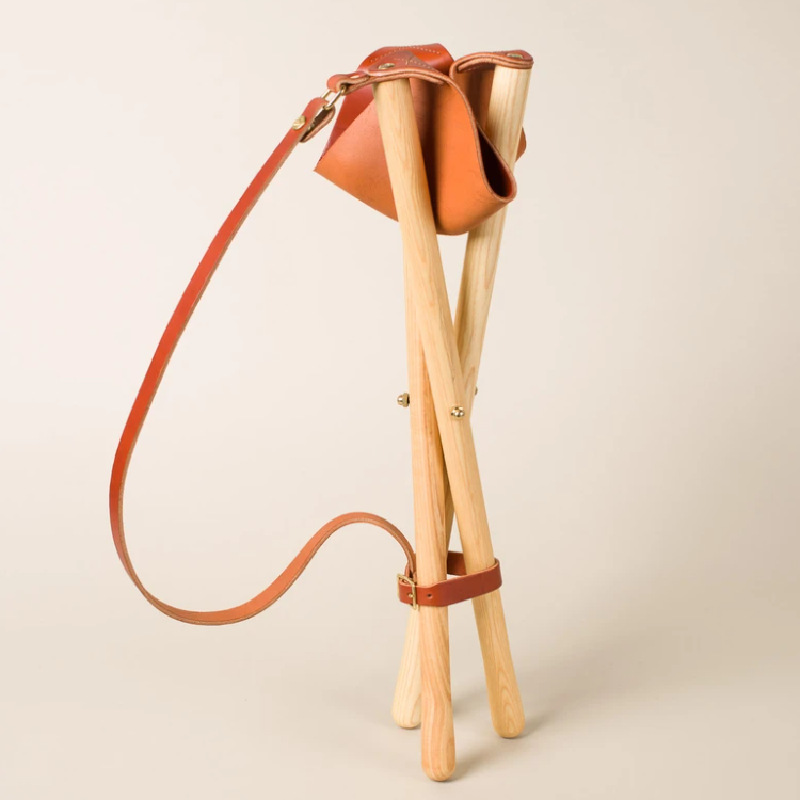 可折叠皮革沙滩折叠凳子 木棍户外露营小马扎椅子 钓鱼便携椅凳子