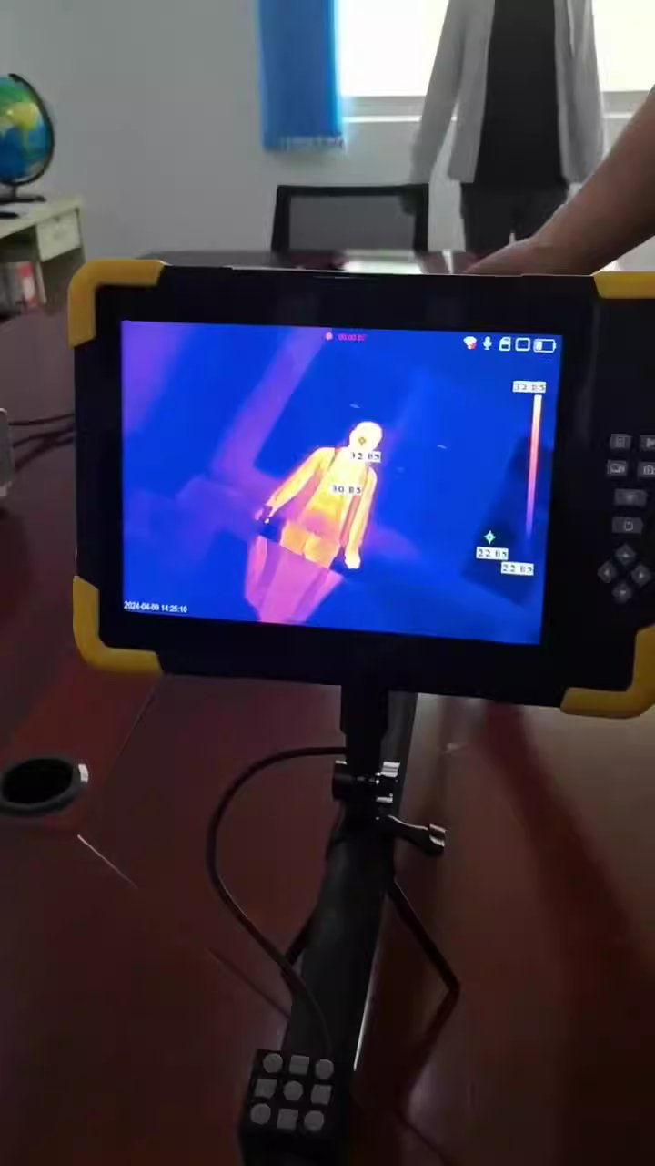 256*192 红外热成像仪 语音对讲生命探测仪 10寸wifi伸缩臂镜
