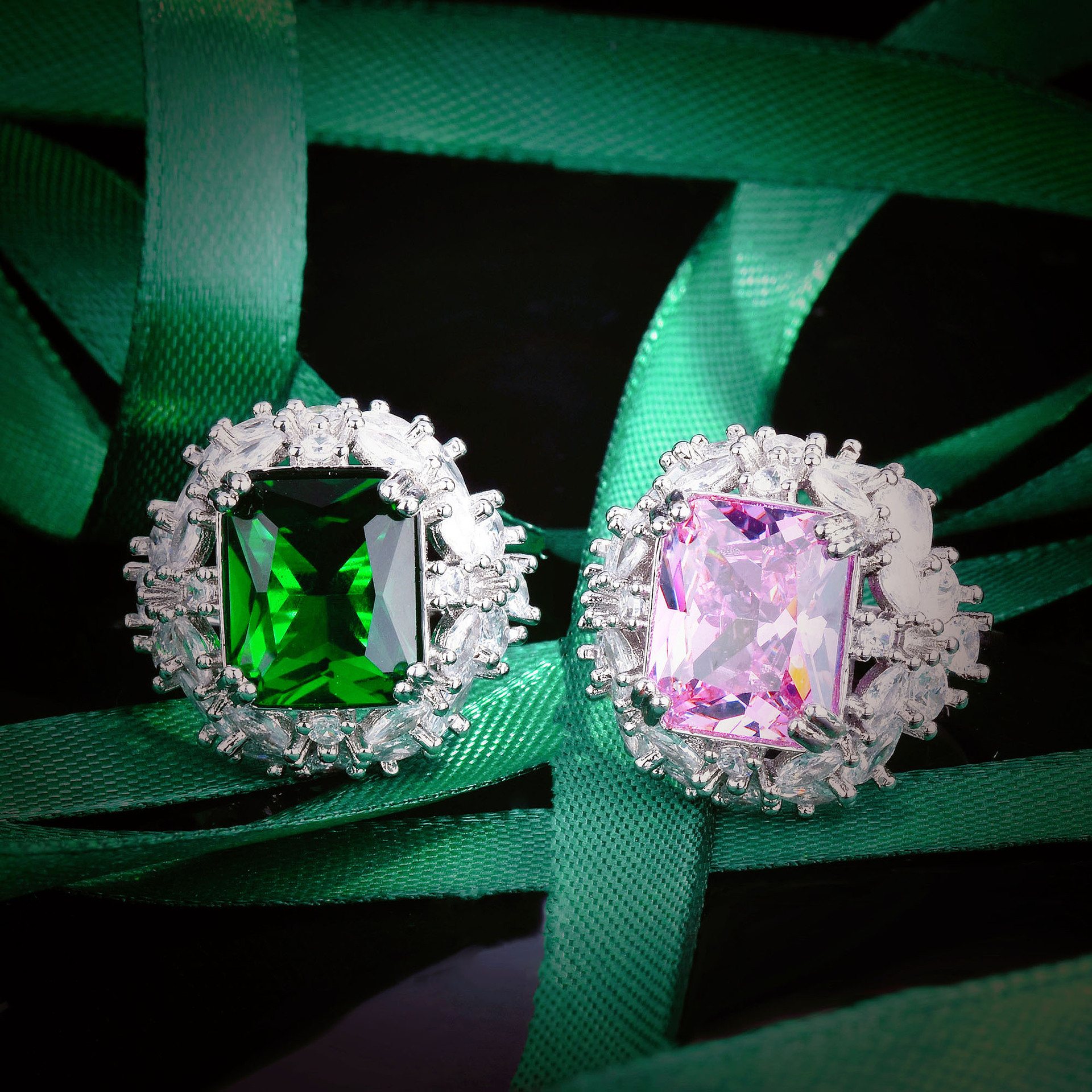 复古方钻大克拉仿真祖母绿戒指潮女食指戒时尚阿盖尔粉重工戒指女