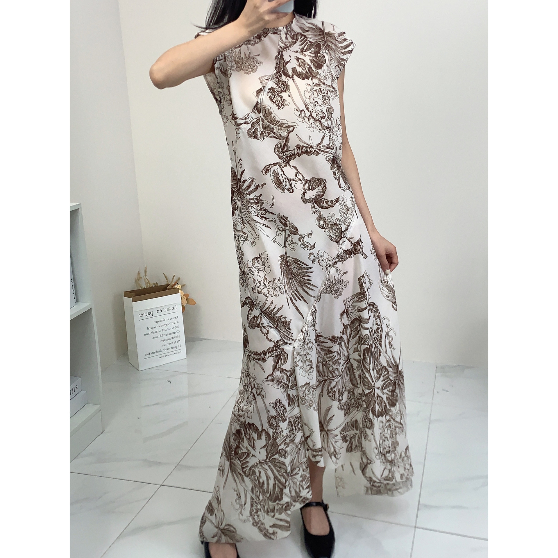 cs女装 标准版型圆领印花丝绵混纺连衣裙2024春季新品1229385001
